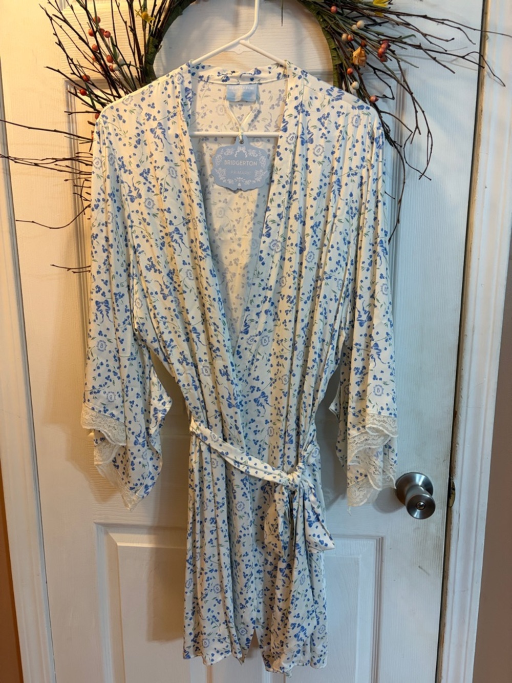 Primark Cream and Light Blue Floral Robe - Bridgerton Collection